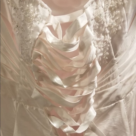 Prom/ wedding dress very light pink - Picture 6 of 6